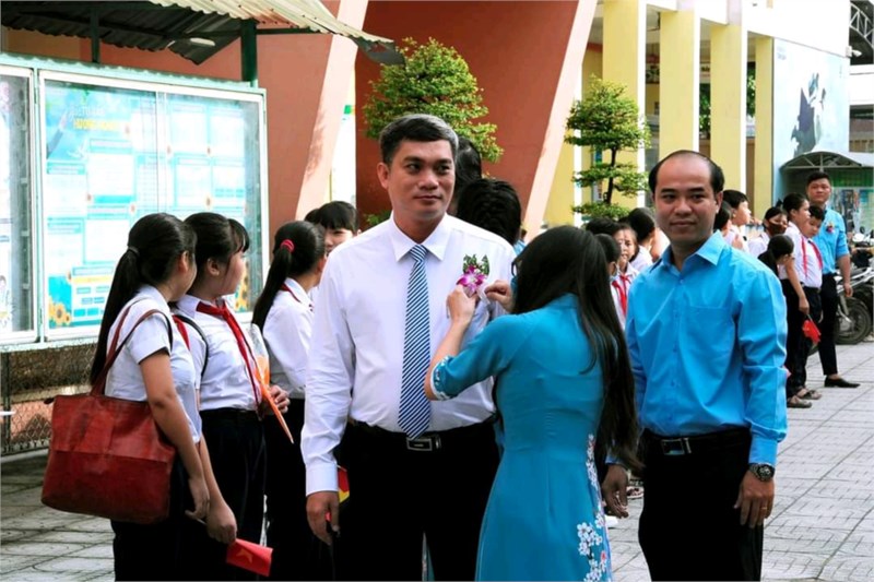  Một số hình ảnh lễ đón nhận giấy chứng nhận kiểm định chất lượng giáo dục năm học Năm học 2019-2020